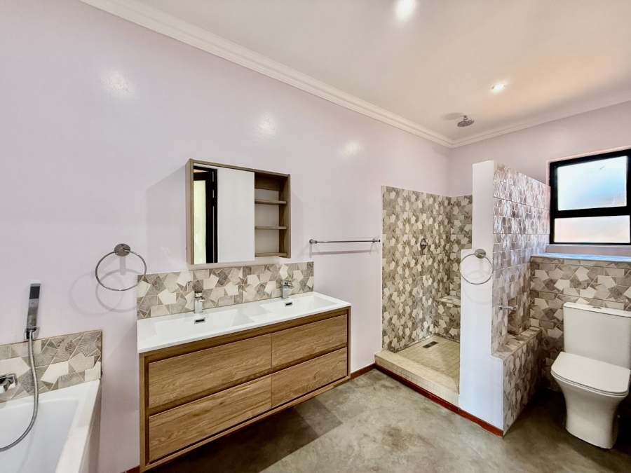3 Bedroom Property for Sale in Magalies Golf Estate North West